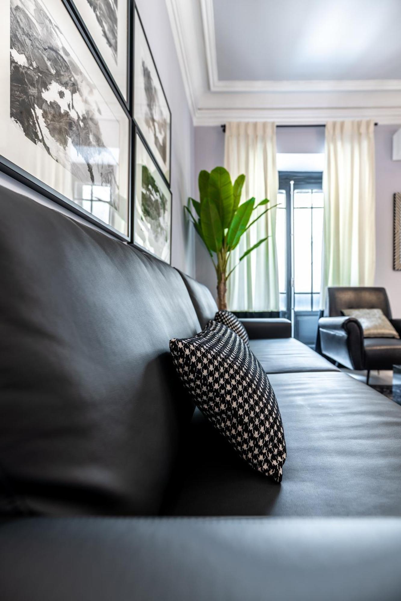 Gran Via Suite, By Presidence Rentals Madrid Exterior photo